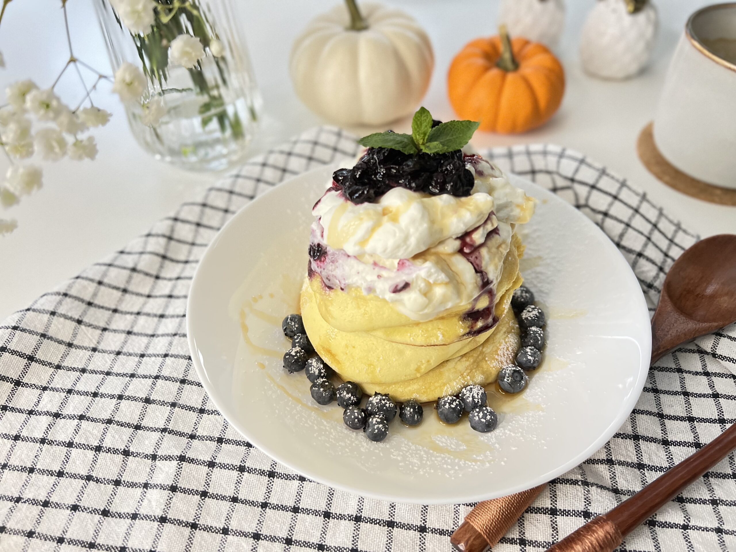 Japanese Soufflé Pancakes - ThousandLemons