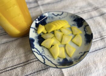 Yellow Pickled Radish